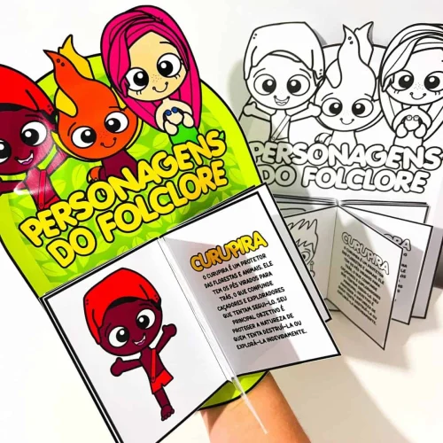 Luva com personagens coloridos do folclore brasileiro para crianças.