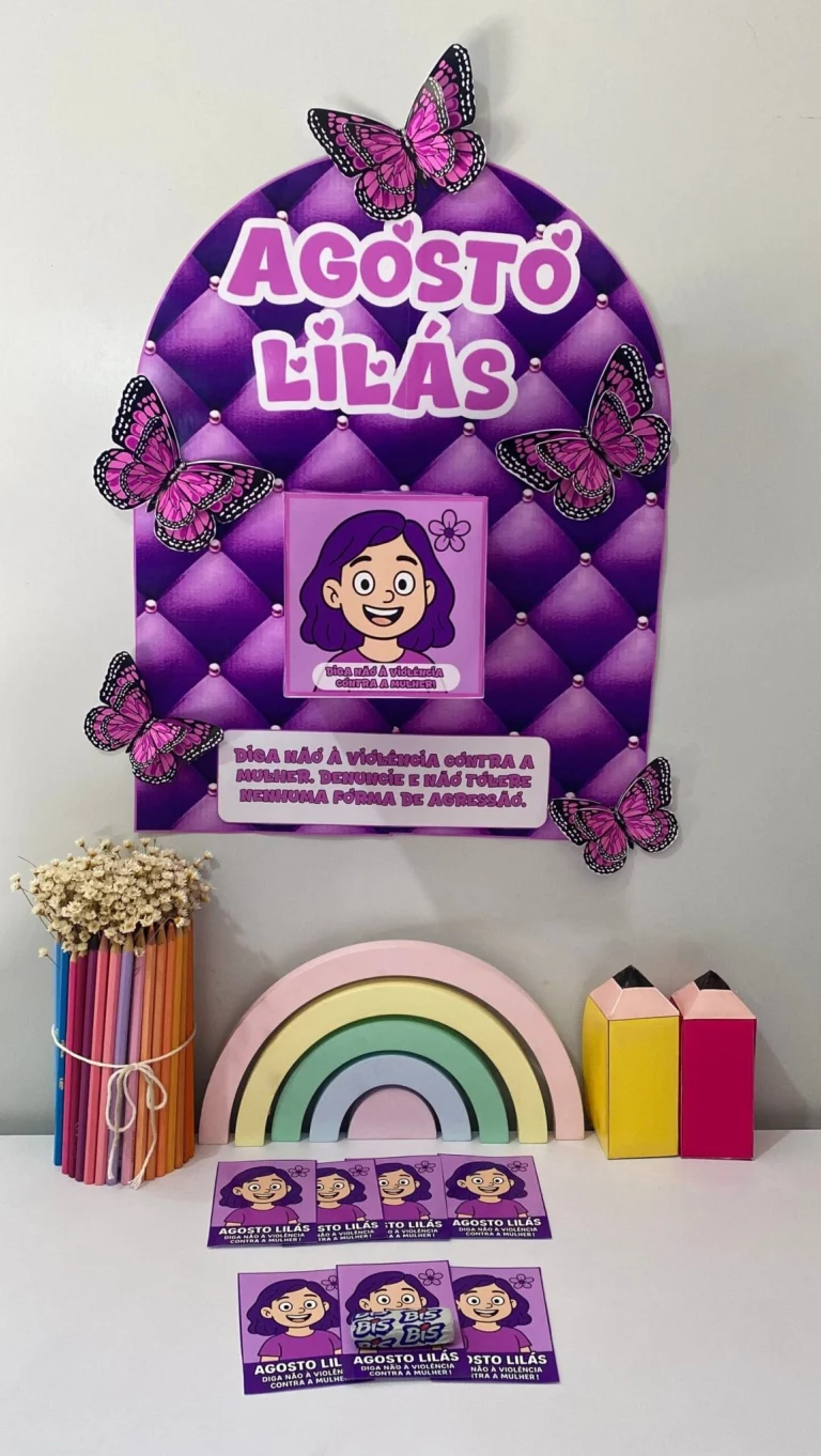 Kit Escolar Agosto Lilás com Painel — foto 2