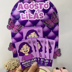 Material de conscientização escolar com tema Agosto Lilás e borboletas.