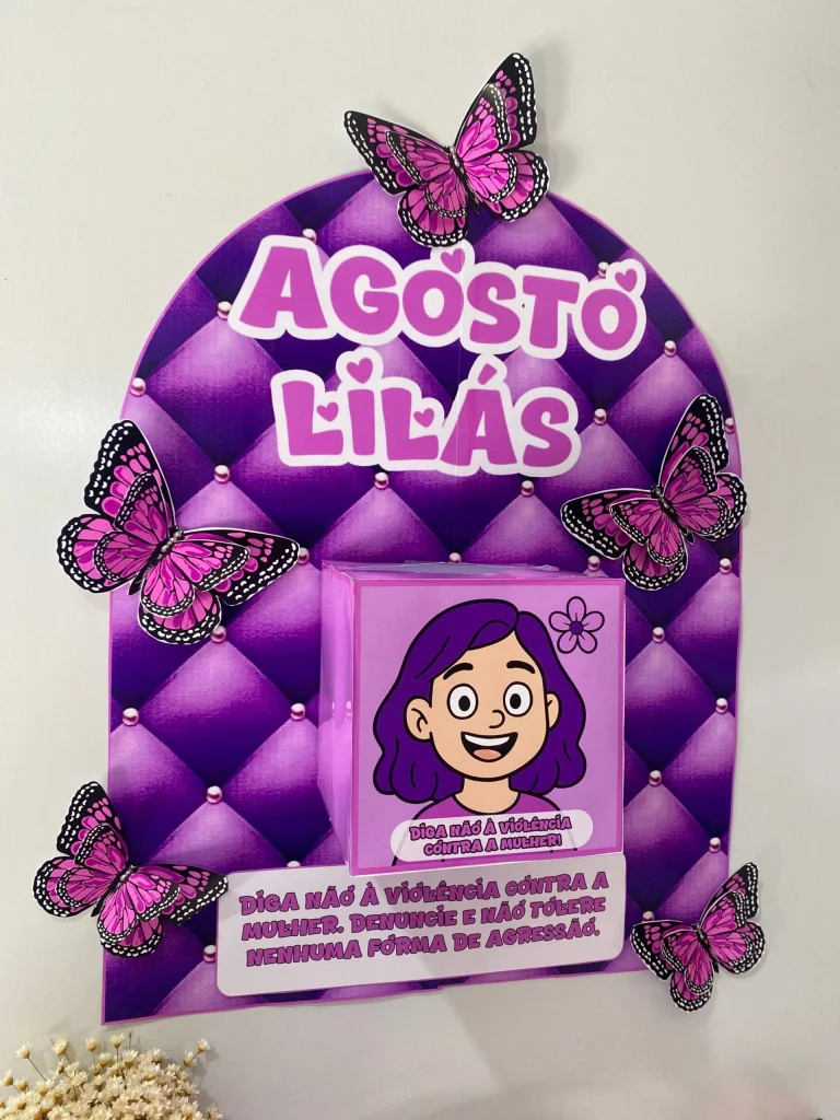 Kit Escolar Agosto Lilás com Painel — foto 5