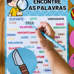 Atividade de busca de palavras com tema infantil e educativo.