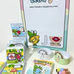Material pedagógico com cartaz, jogos e figuras da letra J para educação infantil.