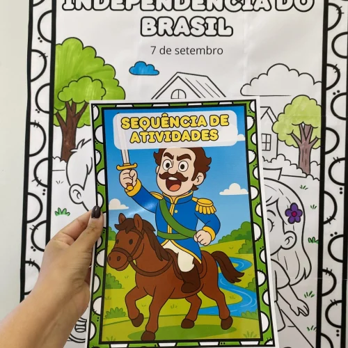Caderno de atividades com tema da Independência do Brasil e sequência de atividades.