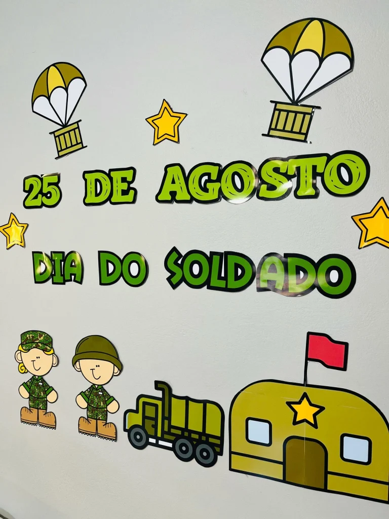 Painel Dia do Soldado com Base Ampliada — foto 2