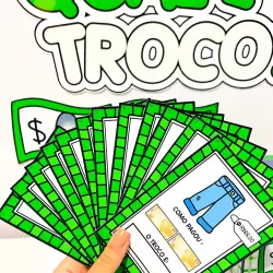 Cartões de dinheiro com ilustrações de roupas e símbolos de dinheiro.