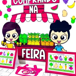 Crianças brincando com feira de frutas e verduras coloridas.