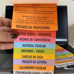 Recado colorido com orientações para rotina escolar e comunicação com a família.