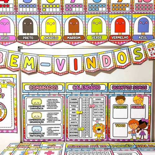 Material de sala de aula com cores vibrantes e elementos de circo para educação infantil.
