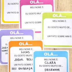Cartões de apresentação coloridos para atividades de acolhimento.