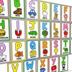 Alfabeto ilustrado com animais, objetos e cores para crianças.