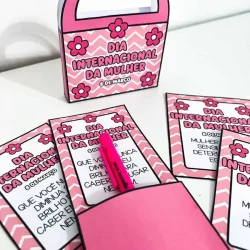 Lembrancinha rosa para o Dia Internacional da Mulher com mensagem.
