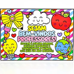 Painel colorido com mensagens de boas-vindas para professores e desenhos de frutas e objetos.