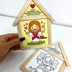 Casinha de Páscoa com Jesus sorridente e corações ao redor.