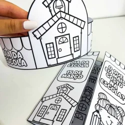 Atividade de lapbook com casa e coroa para o Dia da Escola.