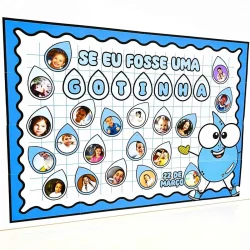 Painel educativo com fotos de crianças e personagem gotinha.