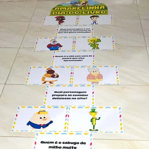 Jogo de amarelinha com perguntas sobre o Dia do Livro e personagens.