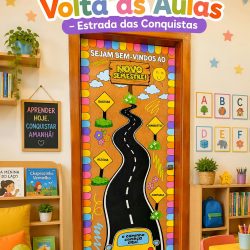Porta decorada com tema de volta às aulas e estrada colorida para o início do semestre.