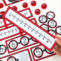 Atividade de adição com jogos educativos e peças de contagem.